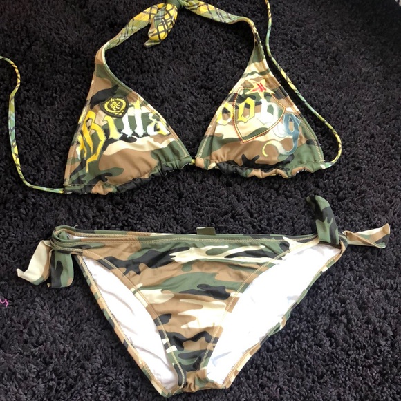 Billabong Other - Billabong camo bikini !!